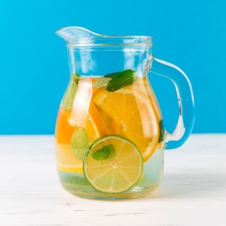 Grupa Orion Sp. z o.o. Dzbanek Szklany ORION 500 ml z Uchem i Dzióbkiem do Napoju i Sosów