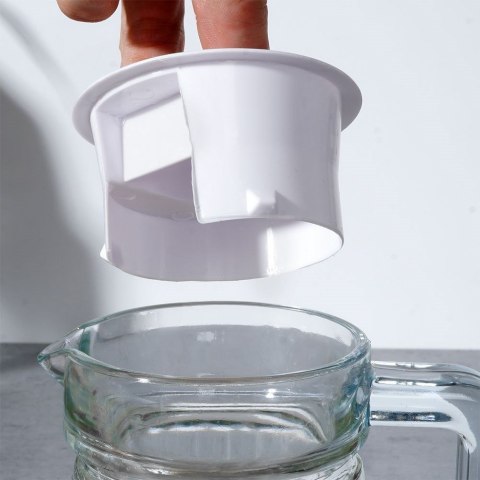 Grupa Orion Sp. z o.o. Dzbanek Szklany z Pokrywką VILDE 650 ml Ryflowany Kompaktowy do Napojów