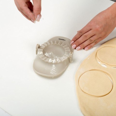 VLACHOS BROS S.A IMPORTS (NAVA),Valantis Vlachos Forma do Pierogów NAVA MISTY Pierogownica 8 cm Tworzywo Beżowa do Zmywarki
