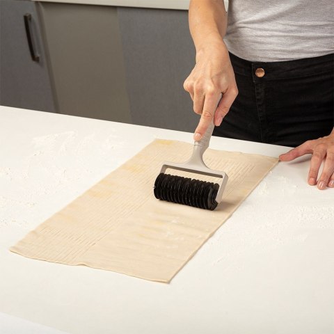 VLACHOS BROS S.A IMPORTS (NAVA),Valantis Vlachos Krajalnica do ciasta 20,5 cm MISTY