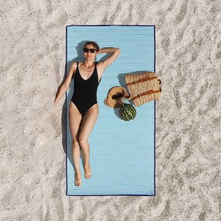 Mata plażowa piknikowa rolowana koc biwakowy plażowy składany niebieska 180x90 cm