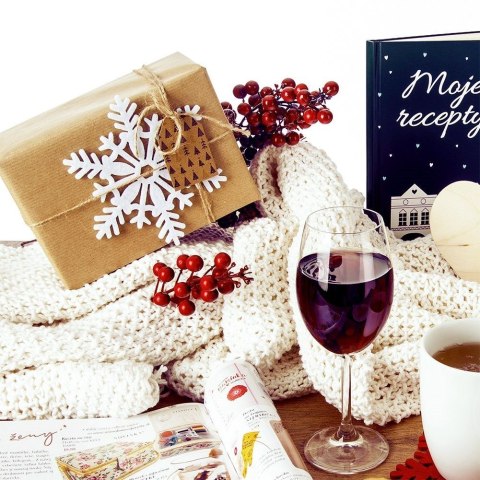 Grupa Orion Sp. z o.o. Podstawki pod Kubek Filcowe Płatek Śniegu 6 szt. 13,5 cm ORION Białe