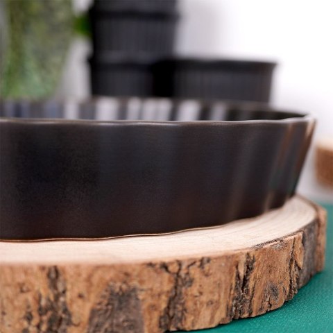 Grupa Orion Sp. z o.o. Forma do tarty okrągła porcelanowa czarna 25 cm