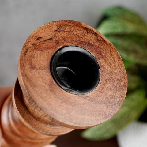 Grupa Orion Sp. z o.o. Świecznik na długą świeczkę drewniany 25,5 cm