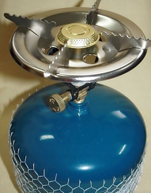 KUCHENKA TURYSTYCZNA POJEDYNCZA DUŻA 17,8 x 17,8 CM