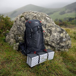 NC17103 KARIMATA SKŁADANA TURYSTYCZNA Z PODBICIEM ALUMINIOWYM + XPE 195 CM CZARNA NILS CAMP