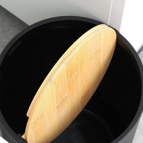 Vilde Akcesoria Łazienkowe Dozownik Mydelniczka Szczotka Kosz Kubki VILDE 6 el.