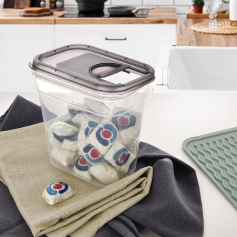 Grupa Orion Sp. z o.o. Pojemnik na Kapsułki Karmę Sypkie 1,9 L ORION z Dozownikiem 16,5 x 16,5 cm