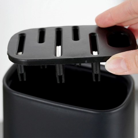 Grupa Orion Sp. z o.o. Stojak na Noże Czarny z Przegródkami 21 cm Antypoślizgowy EH