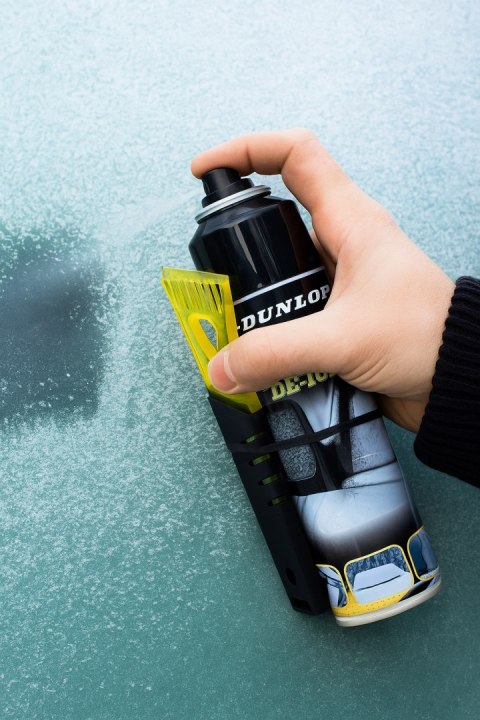 ODMRAŻACZ I SKROBACZKA DO SZYB DUNLOP 600ML