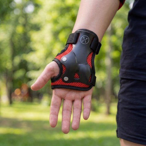 H320 ZESTAW OCHRANIACZY CZERWONY ROZM. M NILS EXTREME